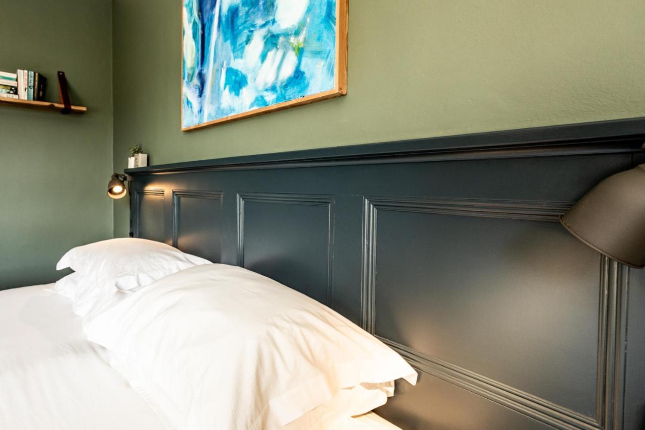 The Old Vicarage Bed & Breakfast Moylgrove ภายนอก รูปภาพ