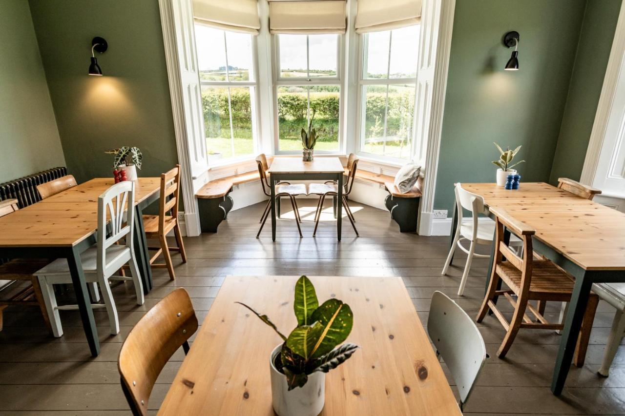 The Old Vicarage Bed & Breakfast Moylgrove ภายนอก รูปภาพ