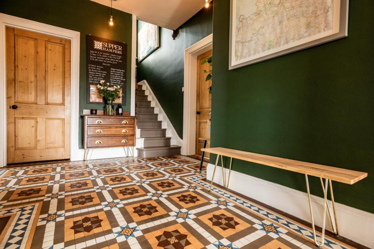 The Old Vicarage Bed & Breakfast Moylgrove ภายนอก รูปภาพ