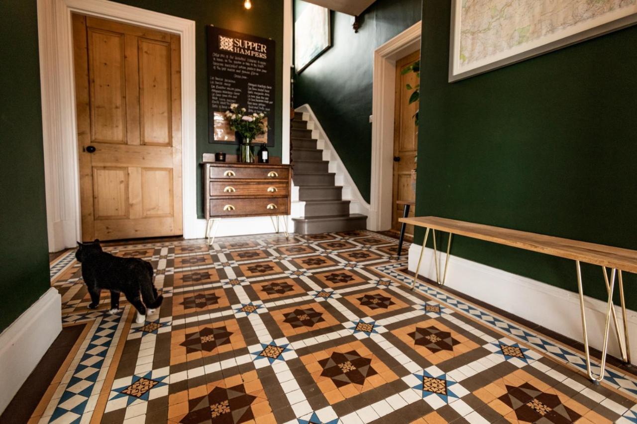 The Old Vicarage Bed & Breakfast Moylgrove ภายนอก รูปภาพ